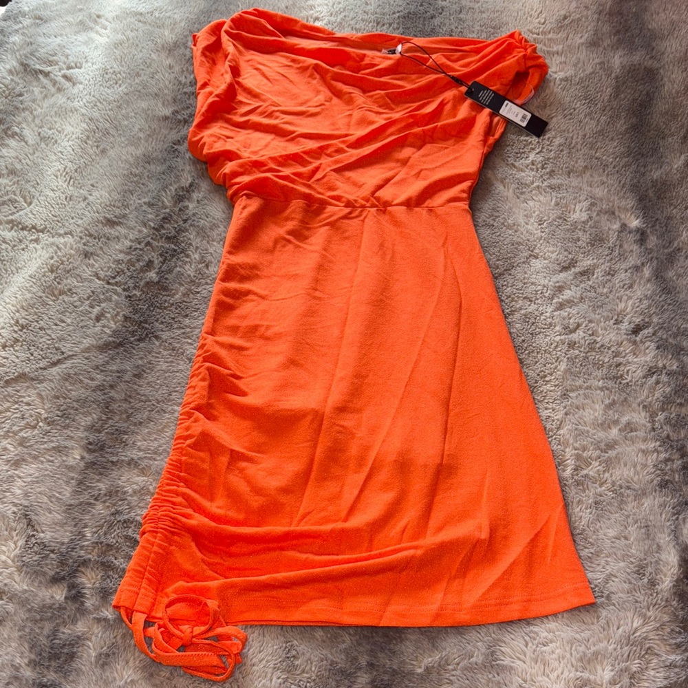 FN “Catherine Ruched Mini Dress” 🧡 - Picture 3 of 7